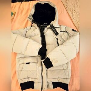 Superdry White Puffer Jacket with Black‎ Zippers